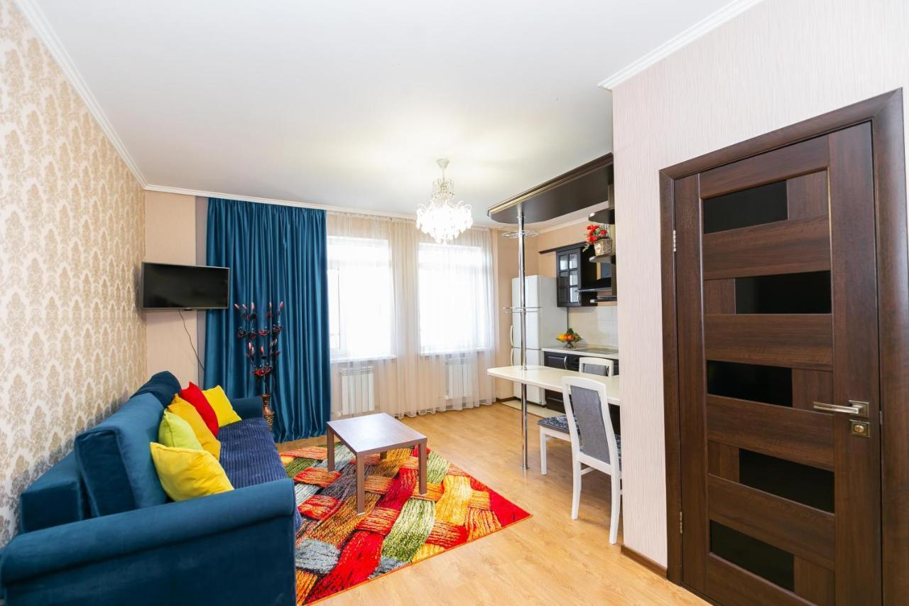 В Promenade Expo Квартира С Романтическим Видом Astana Luaran gambar