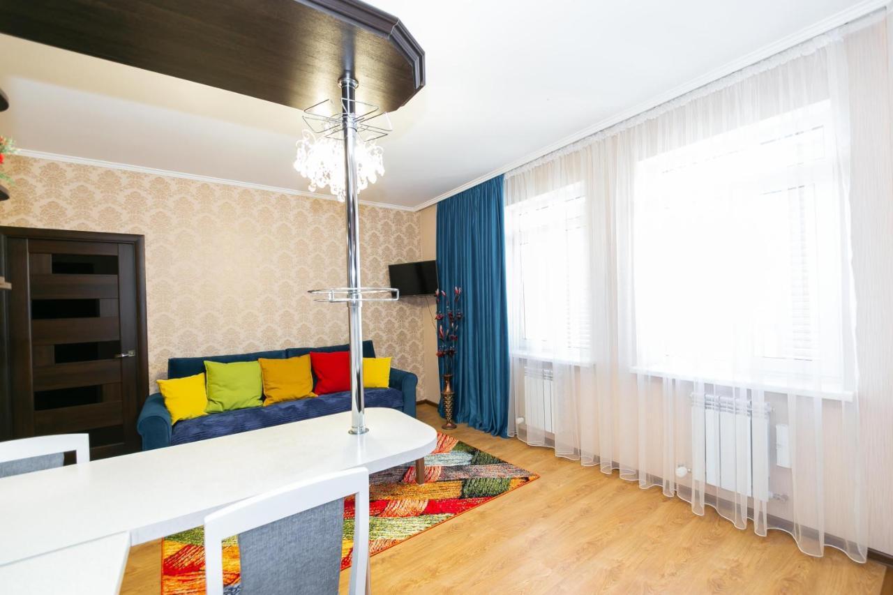 В Promenade Expo Квартира С Романтическим Видом Astana Luaran gambar